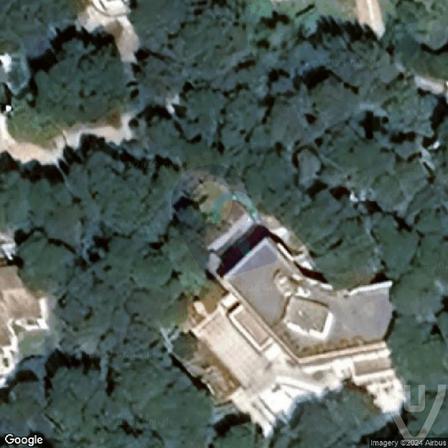 Villa de la Plage abandoned location in Provence-Alpes-Cote d'Azur, Provence-Alpes-Cote d'Azur, France - Villa for urban exploration