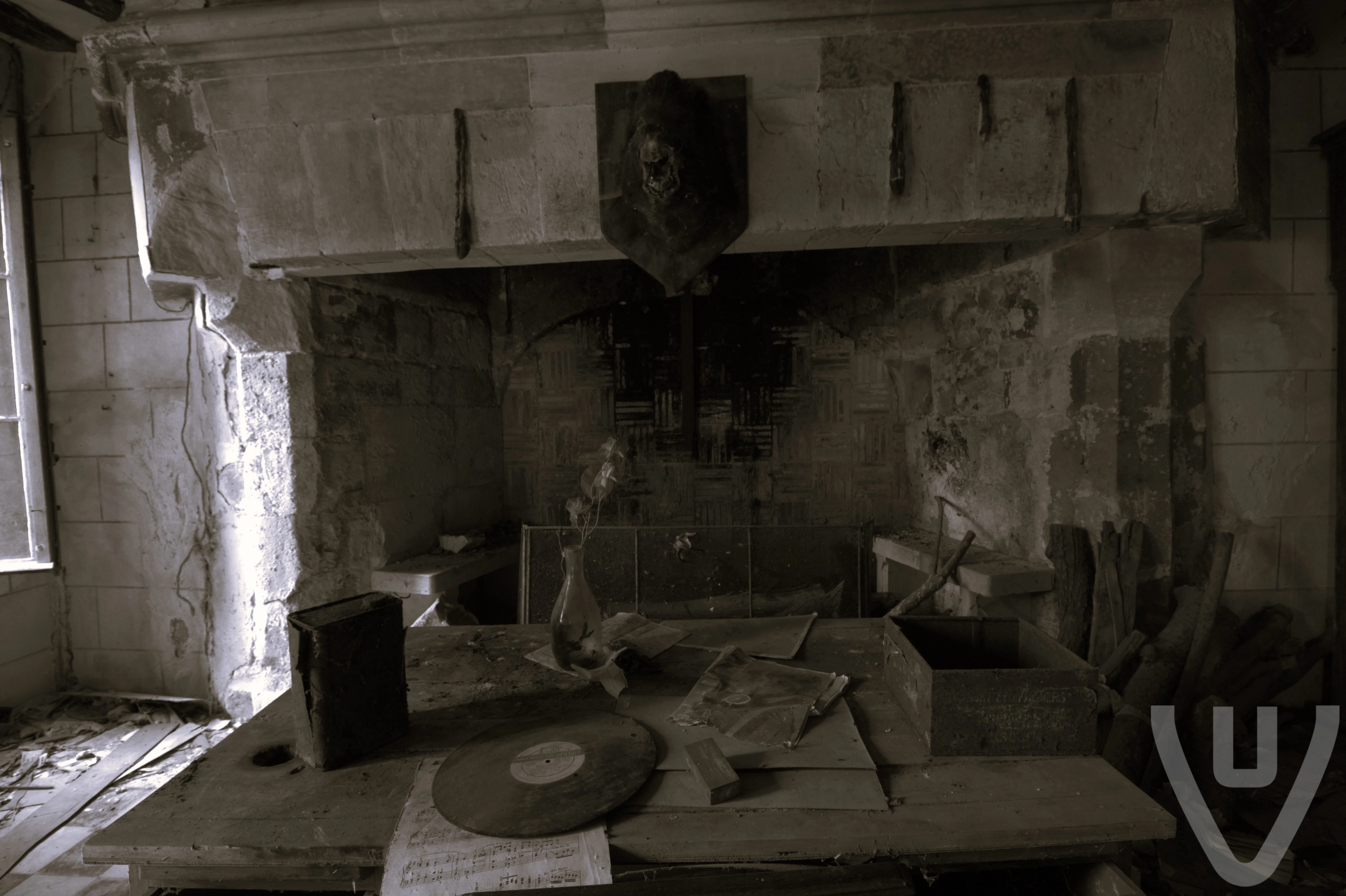 Manoir Du Chien Mort urban exploration location in France - Image 2