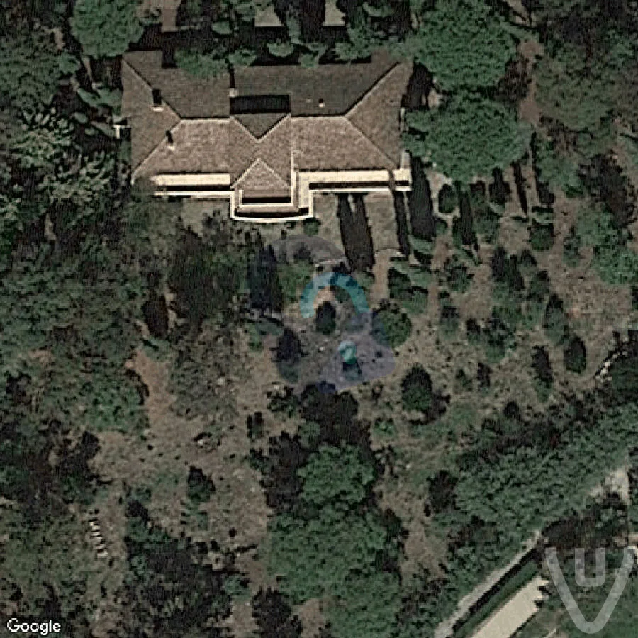 Maison du Golf abandoned location in Provence-Alpes-Cote d'Azur, Provence-Alpes-Cote d'Azur, France - House for urban exploration