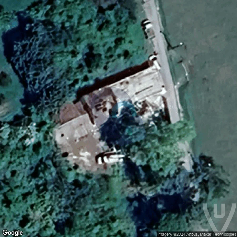 Hiding House abandoned location in Provence-Alpes-Cote d'Azur, Provence-Alpes-Cote d'Azur, France - House for urban exploration