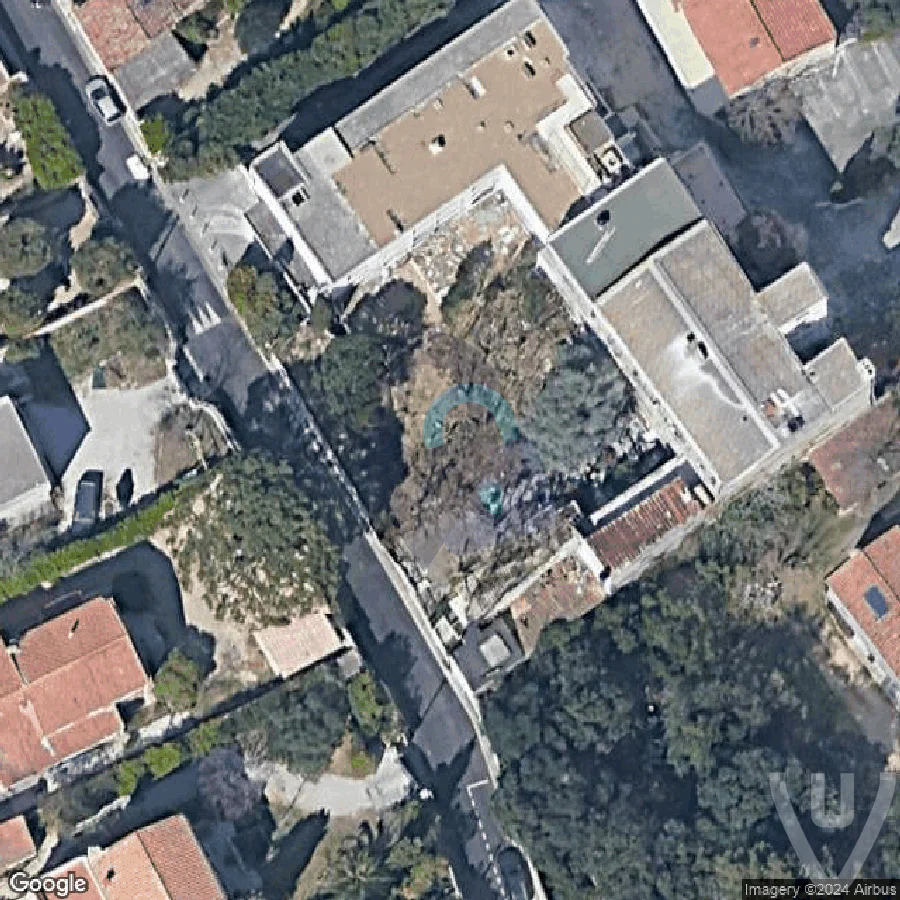 Clinique Rouge abandoned location in Provence-Alpes-Cote d'Azur, Provence-Alpes-Cote d'Azur, France - Clinic for urban exploration