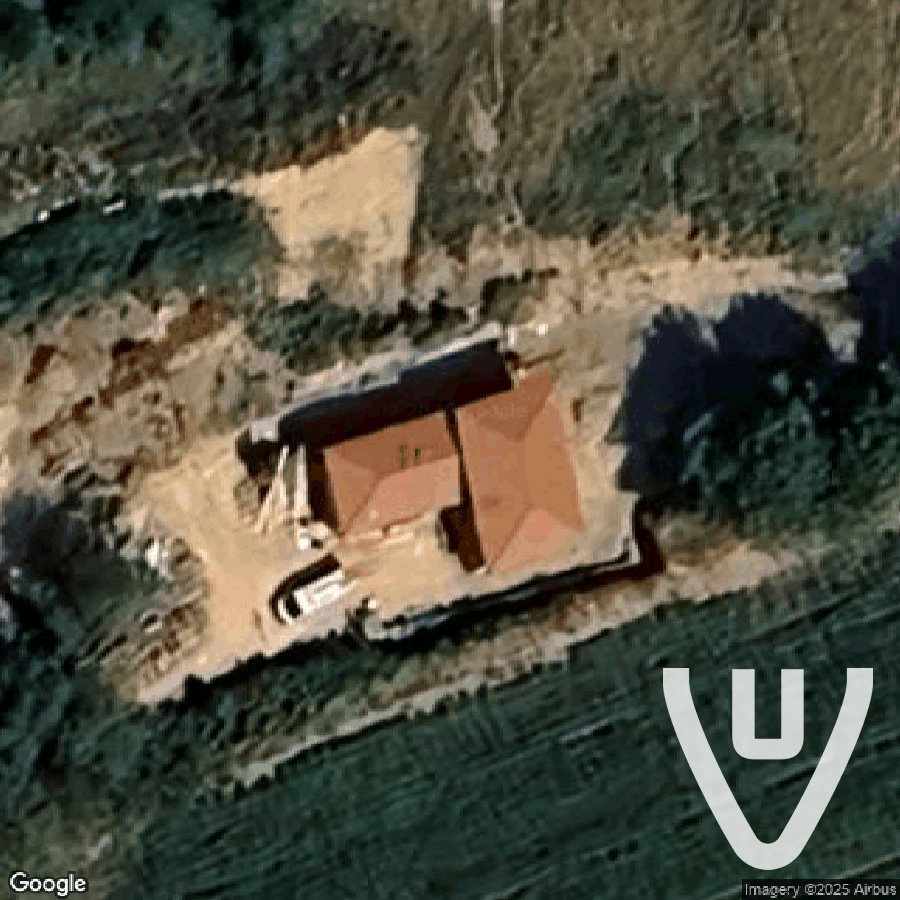 Maison Papy & Mamie abandoned location in Auvergne-Rhone-Alpes, Auvergne-Rhone-Alpes, France - House for urban exploration