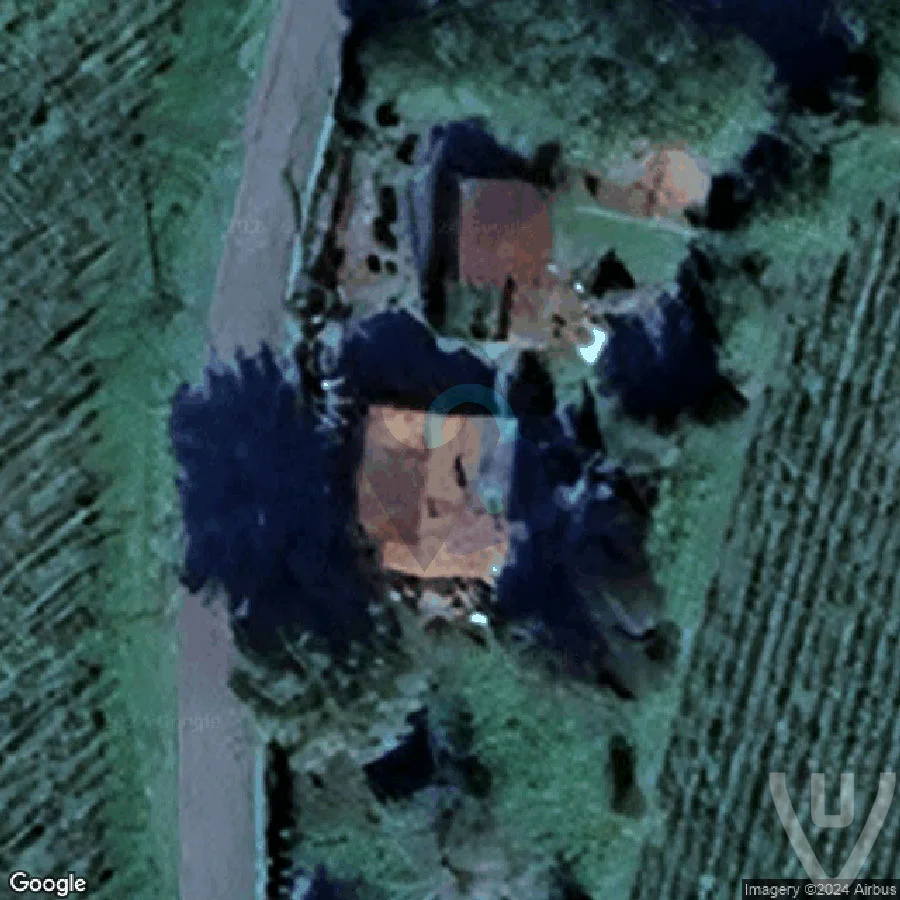 Petite maison aux roses abandoned location in Nouvelle-Aquitaine, Nouvelle-Aquitaine, France - House for urban exploration