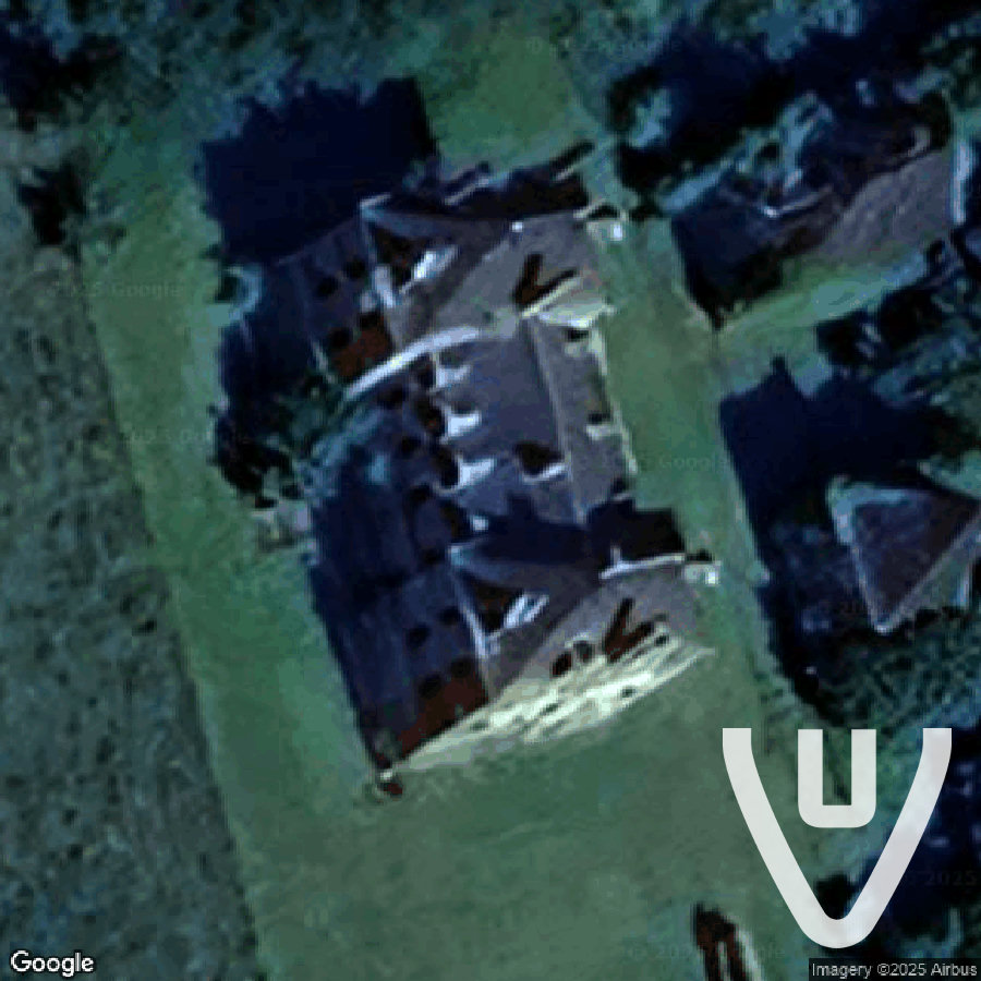 Chateau Crazy Angelais Chateau du camion bleu