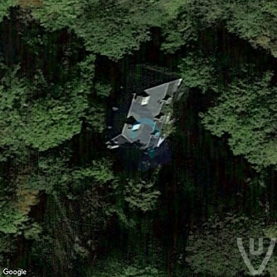 Manoir pink abandoned location in Grand Est, Grand Est, France for urban exploration