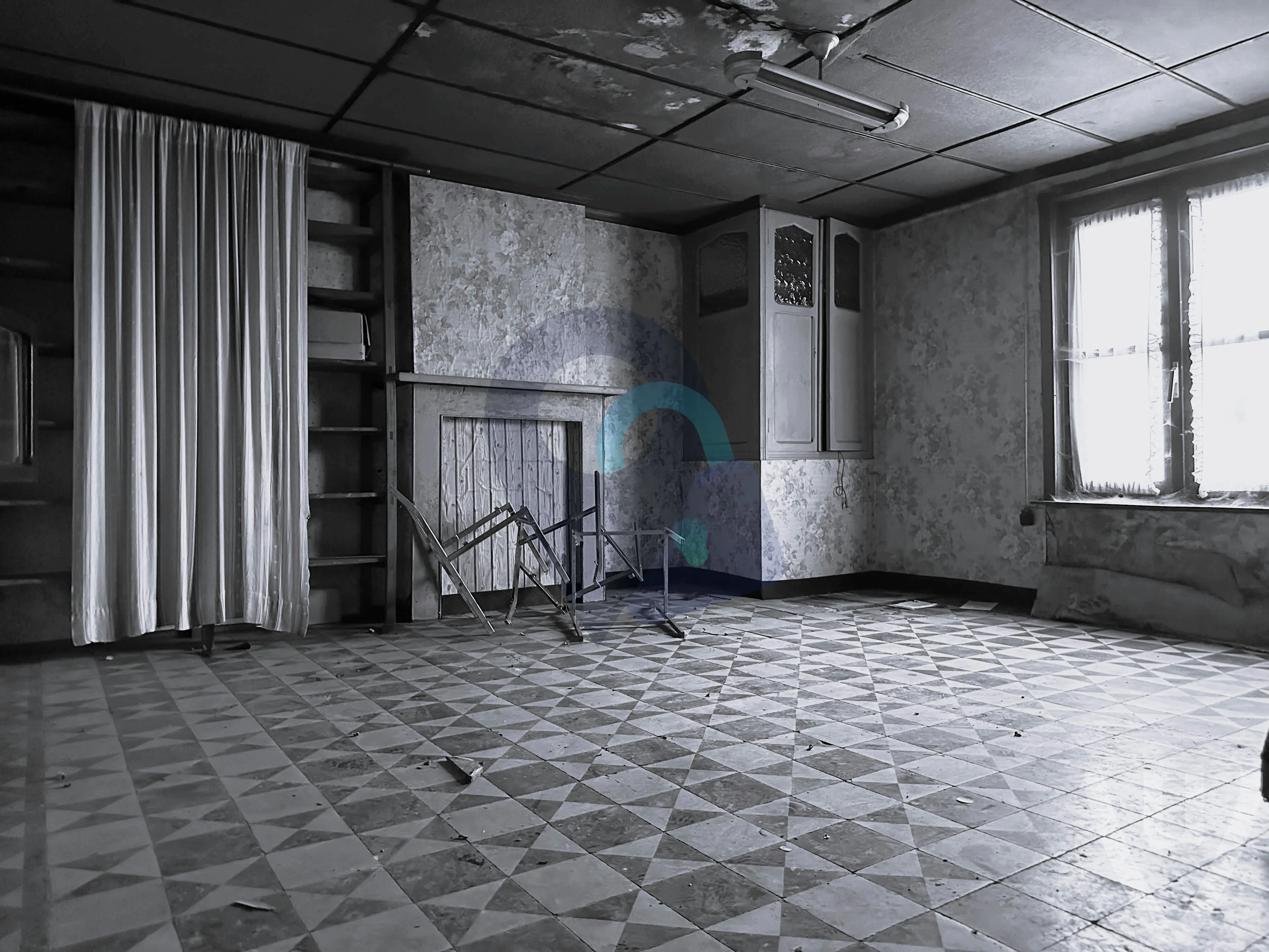 Cafe Sexy / Maison Anniversaire urban exploration location in Belgium - Image 2