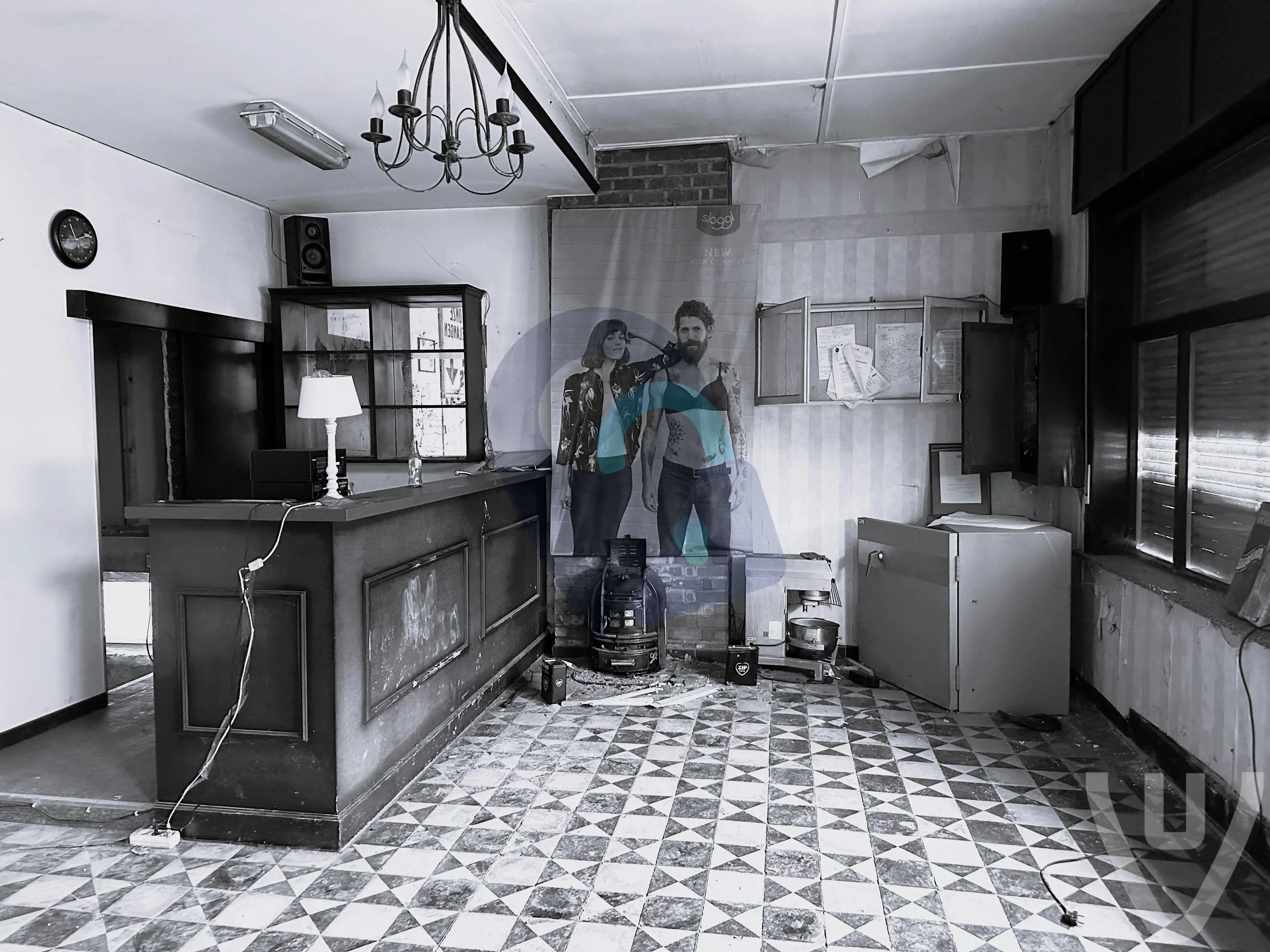 Cafe Sexy / Maison Anniversaire urban exploration location in Belgium - Image 6