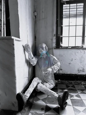 Cafe Sexy / Maison Anniversaire urban exploration location in Belgium - Image 5