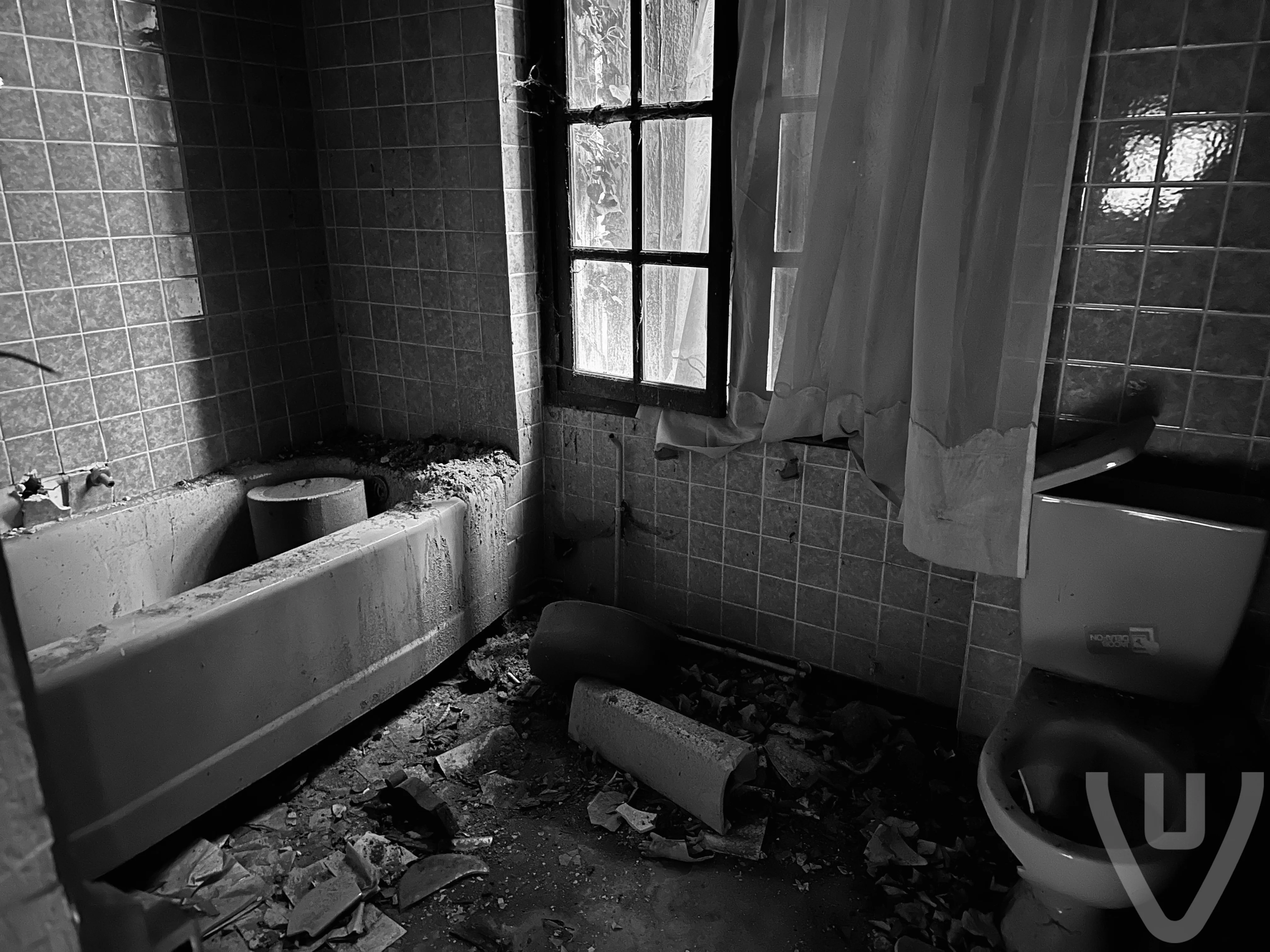 Manoir Dalida urban exploration location in France - Image 6