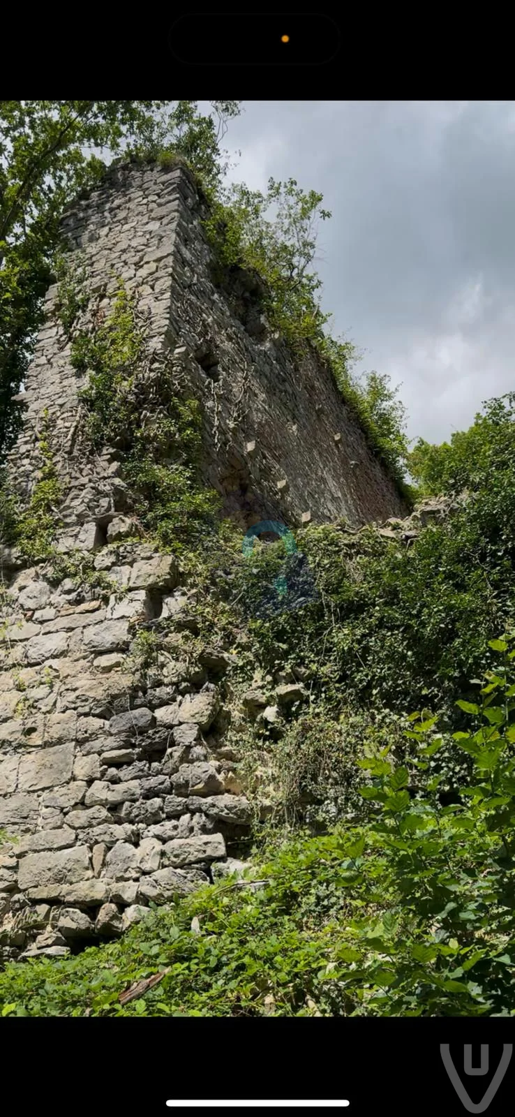 Ruines du Chateau d'Ambleve urban exploration location in Belgium - Image 2