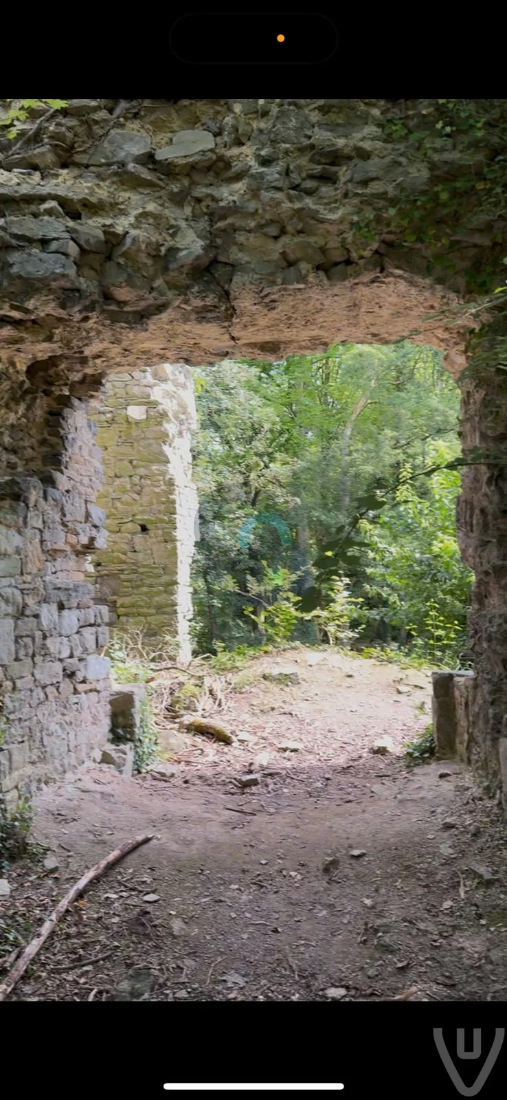 Ruines du Chateau d'Ambleve urban exploration location in Belgium - Image 4