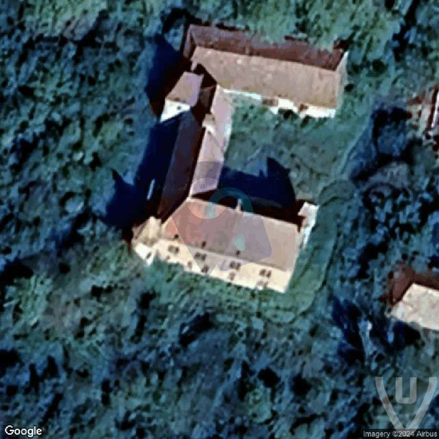 Maison Journaux / Chateau Baldaquin / Chateau Marie Noe abandoned location in Occitanie, Occitanie, France - House for urban exploration