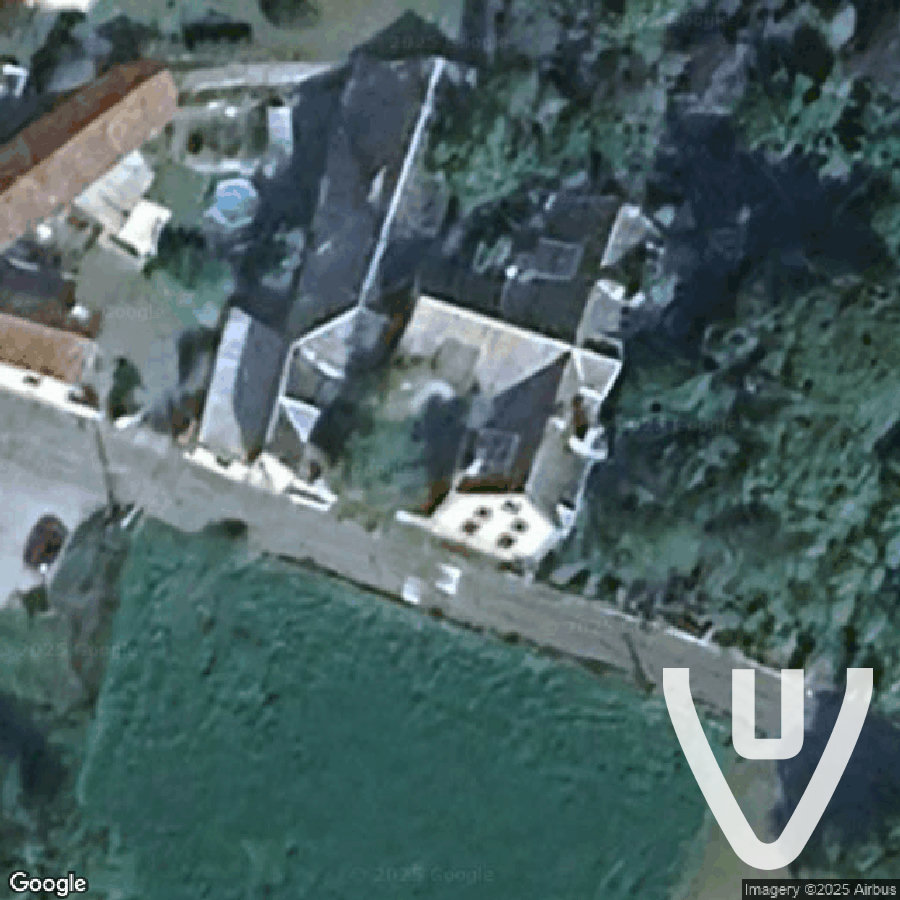 L’orphelinat Coloré / The Colorful Orphanage