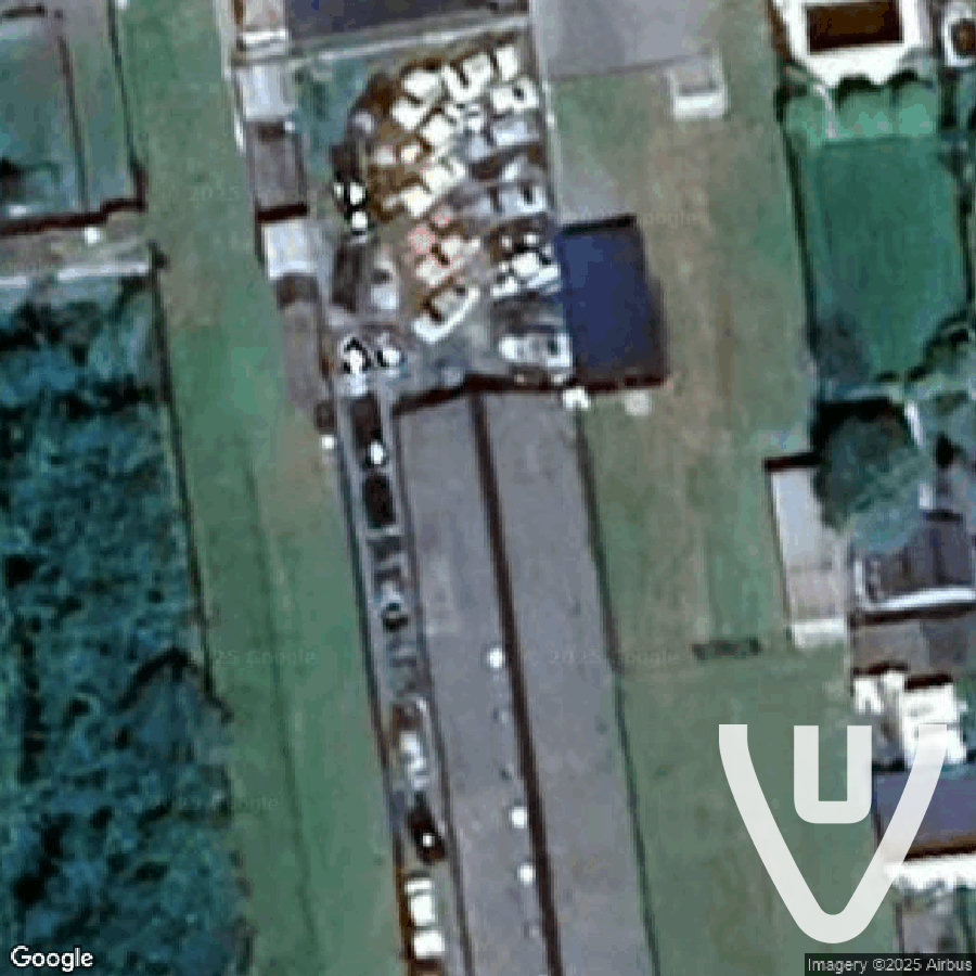 Lost Mercedes abandoned location in Flanders, Flanders, Belgium - Cars for urban exploration