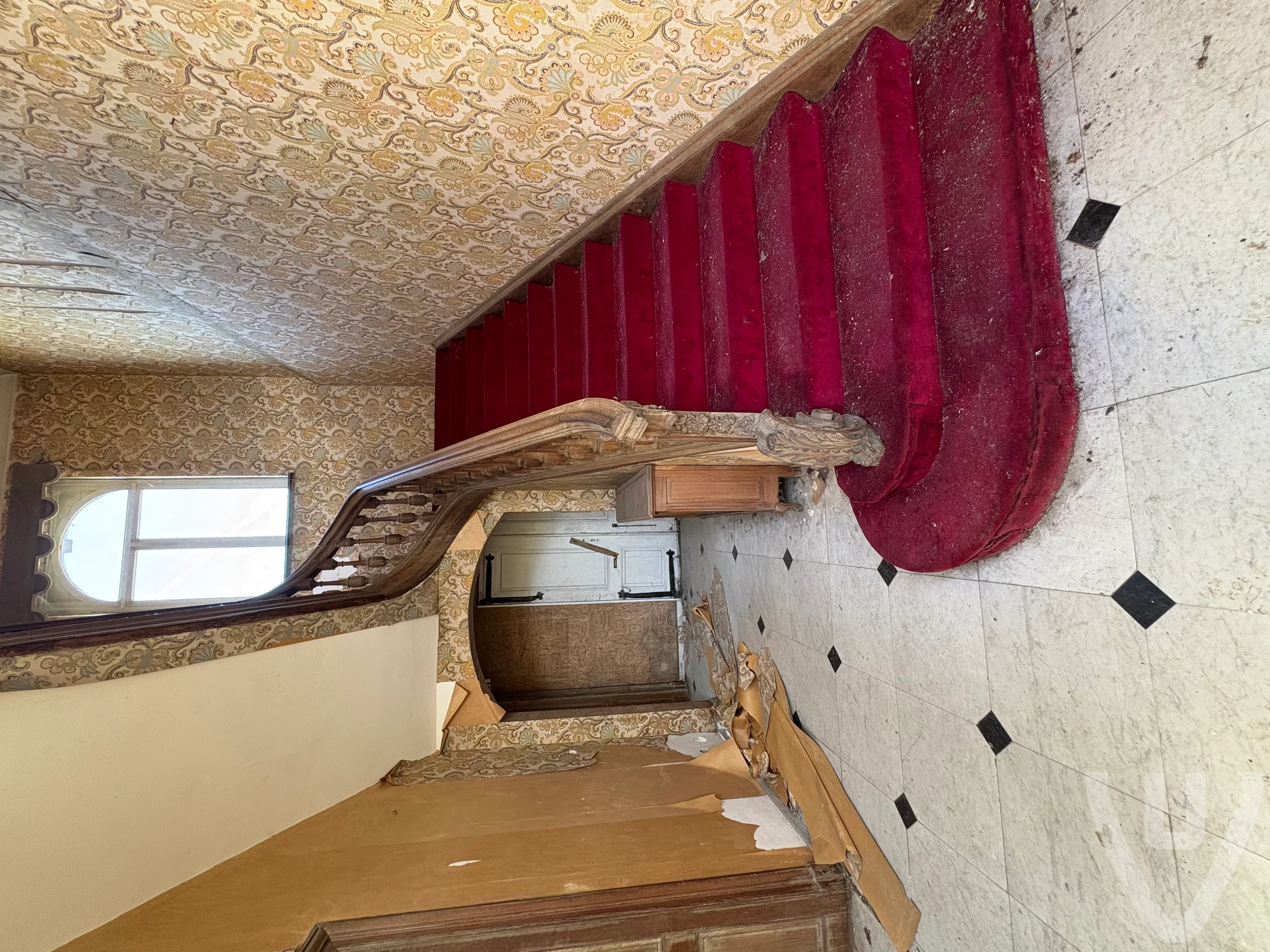 Manoir Lustre urban exploration location in Belgium - Image 3