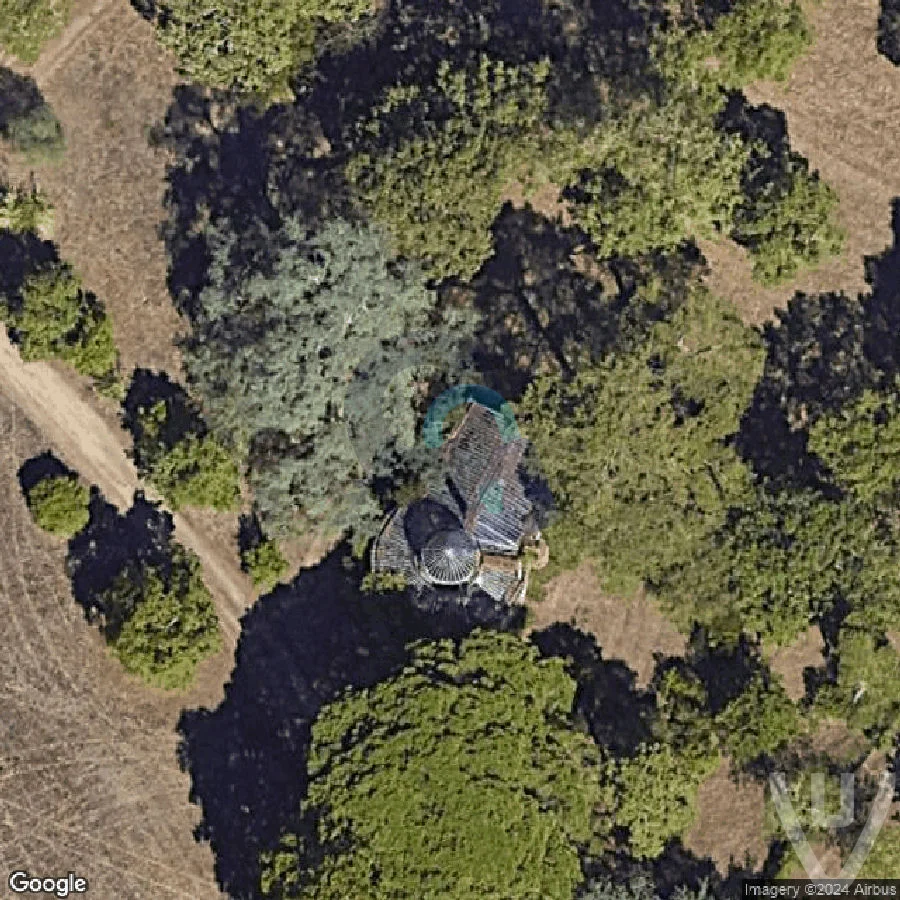 La Serre du Chirurgien abandoned location in Occitanie, Occitanie, France - House for urban exploration