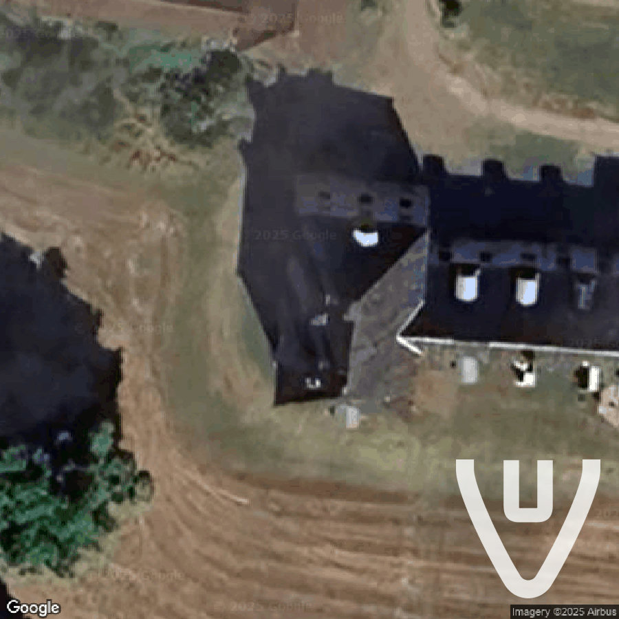 Château Minuit abandoned location in Auvergne-Rhone-Alpes, Auvergne-Rhone-Alpes, France for urban exploration