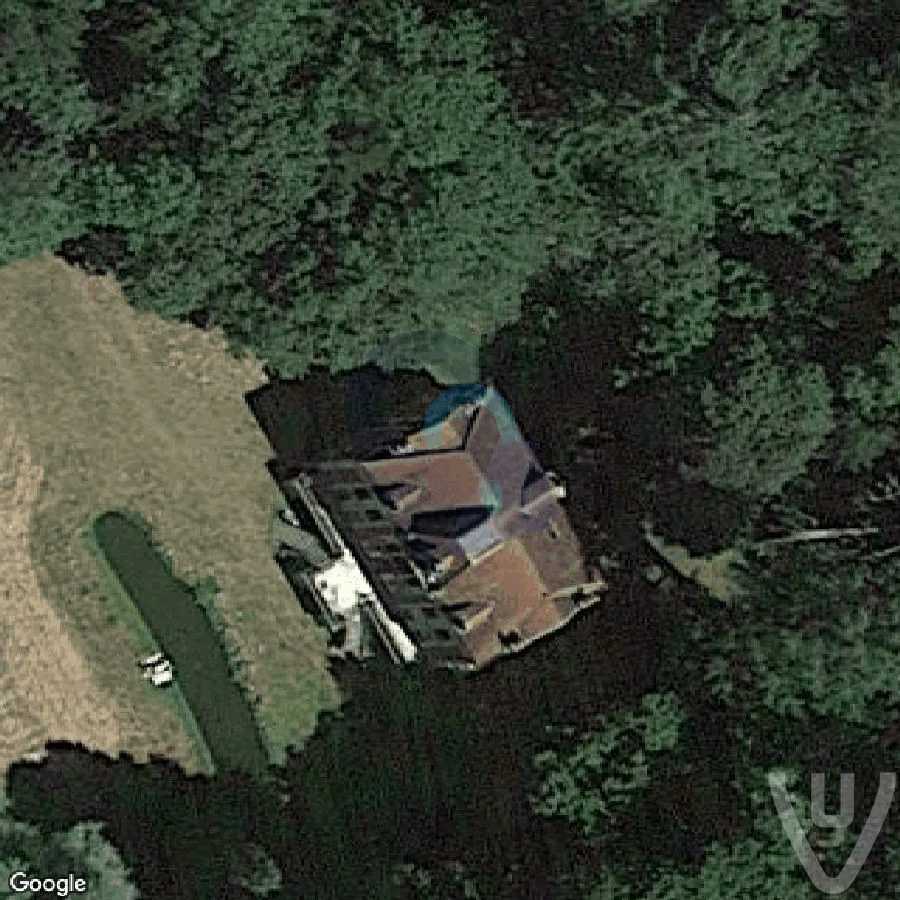 Manoir Julie / Chateau Dennis Rader abandoned location in Auvergne-Rhone-Alpes, Auvergne-Rhone-Alpes, France - House for urban exploration