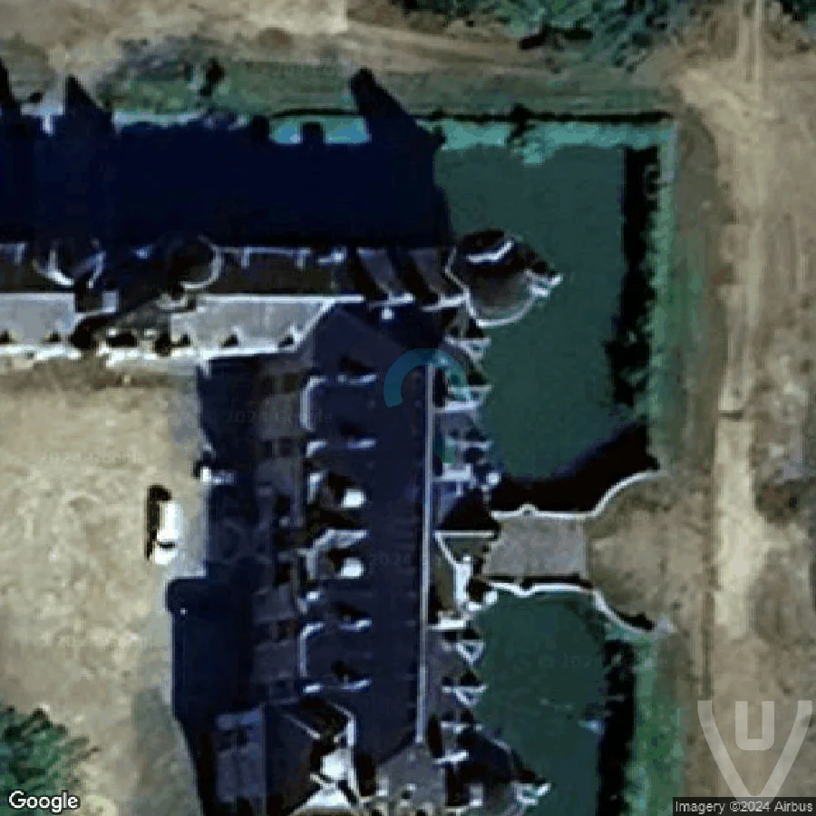 Chateau Ruskov / Chateau du Ruskov abandoned location in Centre-Val de Loire, Centre-Val de Loire, France - Castle for urban exploration