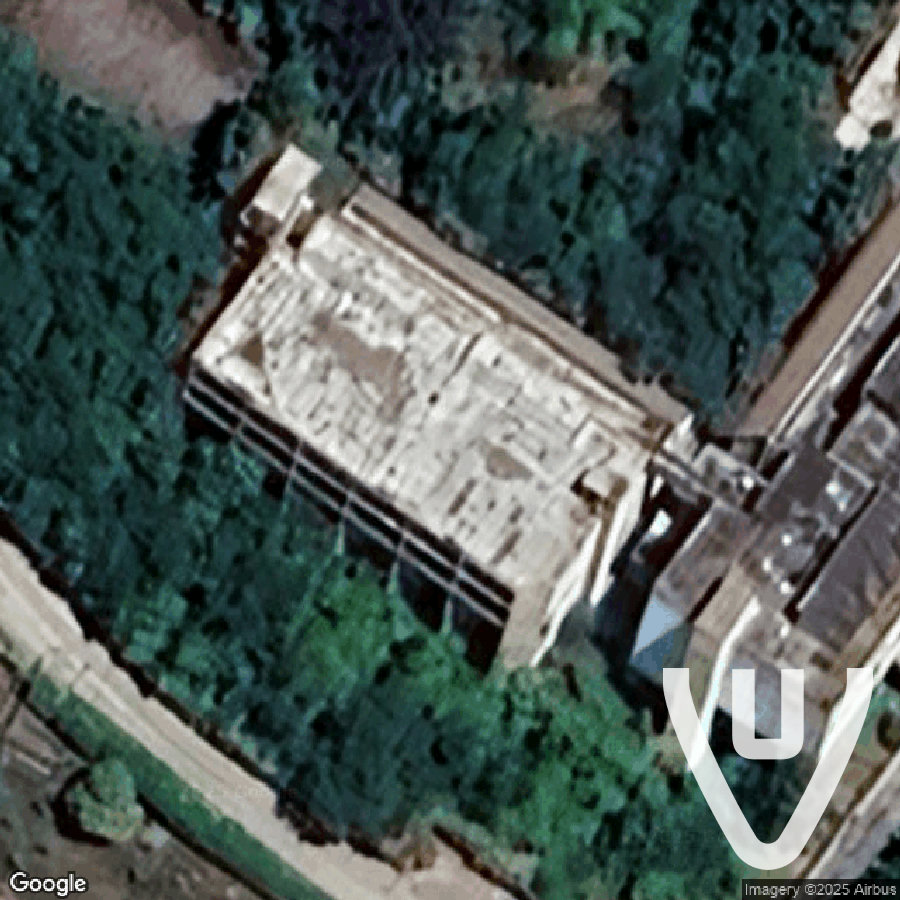 Green Hospital / Colosso Grigio