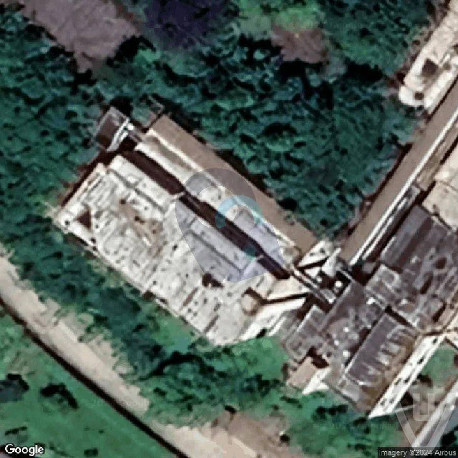 Green Hospital / Colosso Grigio