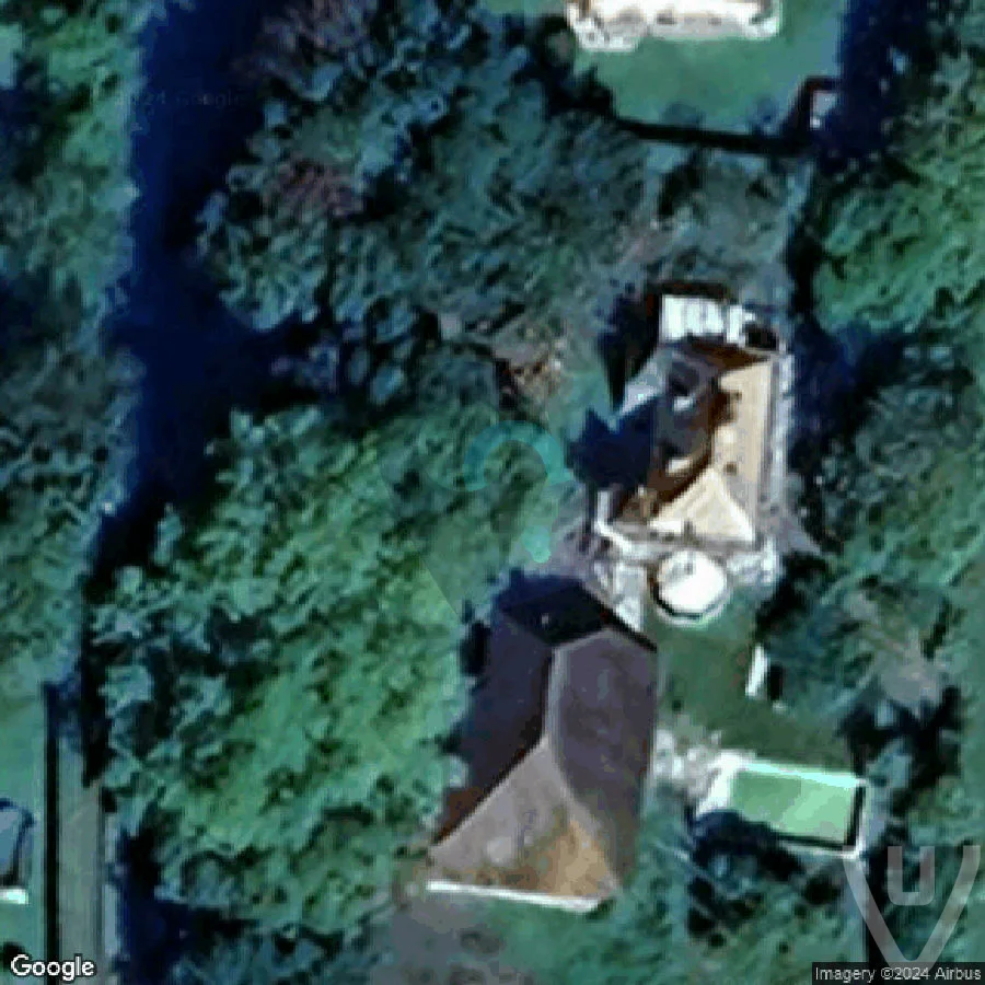 Manoir du bonheur abandoned location in Bourgogne-Franche-Comte, Bourgogne-Franche-Comte, France - House for urban exploration