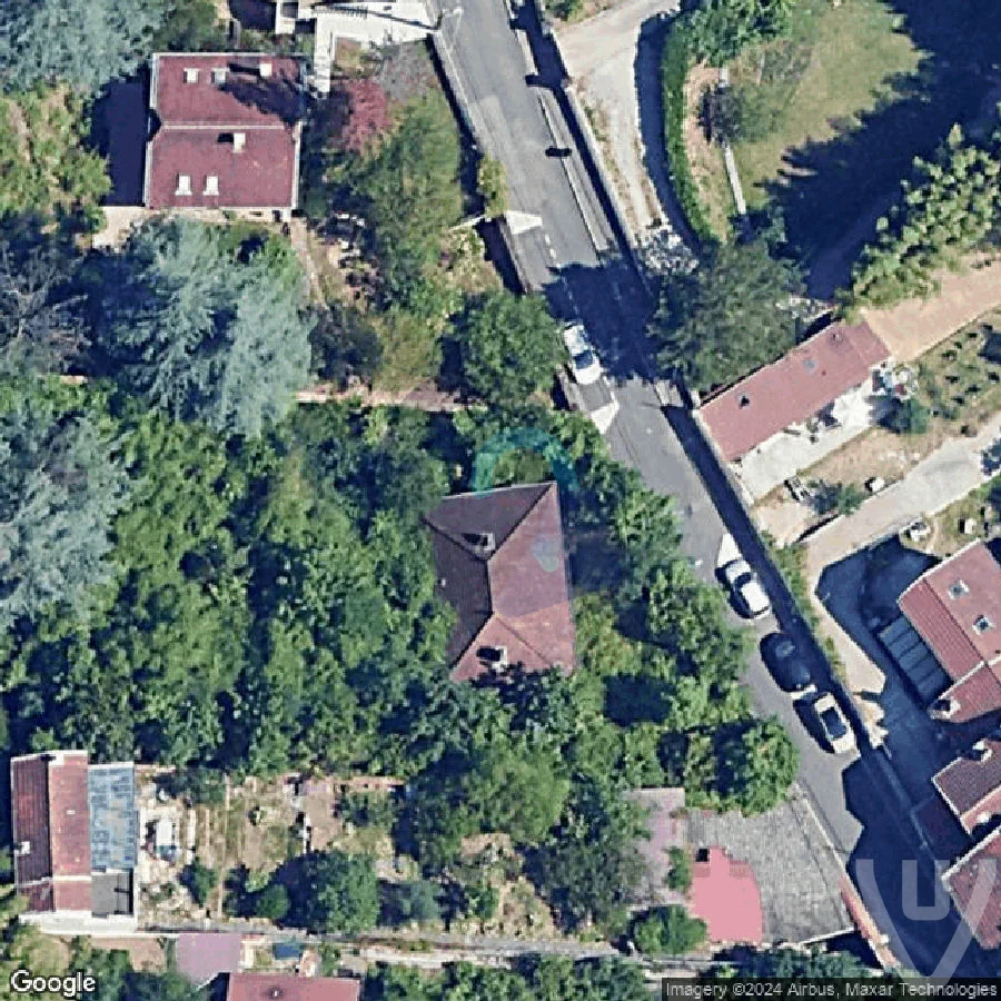 Maison de la République abandoned location in Auvergne-Rhone-Alpes, Auvergne-Rhone-Alpes, France - House for urban exploration