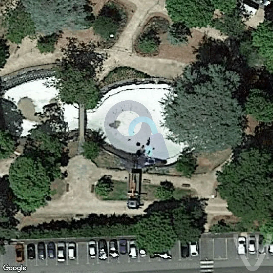 Piscine Percer abandoned location in Auvergne-Rhone-Alpes, Auvergne-Rhone-Alpes, France - Swimmingpool for urban exploration