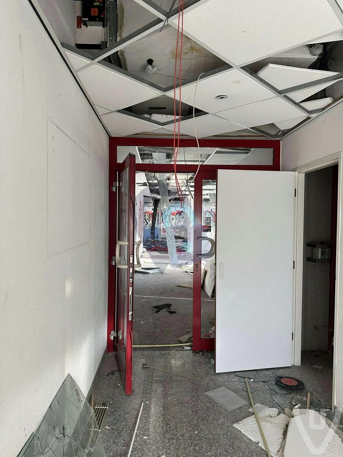 Office MS urban exploration location in Netherlands - Image 3