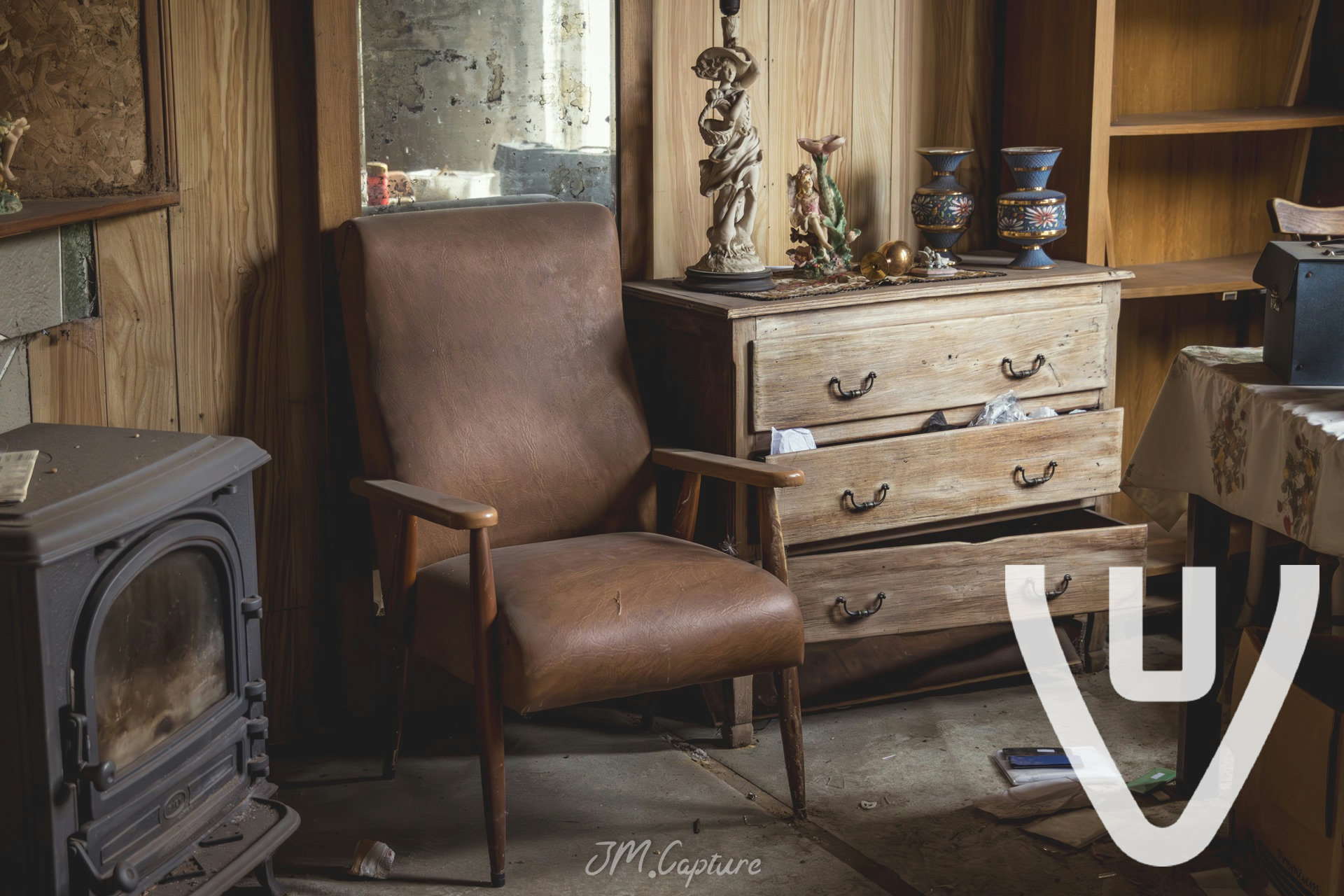 Maison Roundabout / Maison Nostalgie / Maison Porselein