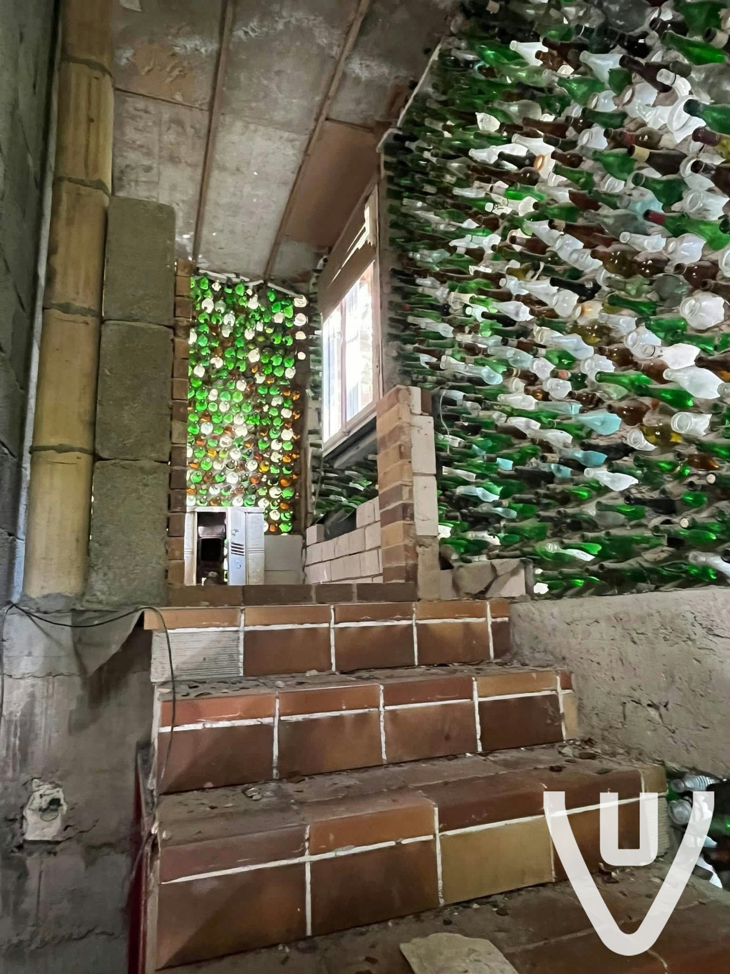 Das Flaschen-Haus / Haus aus flaschen