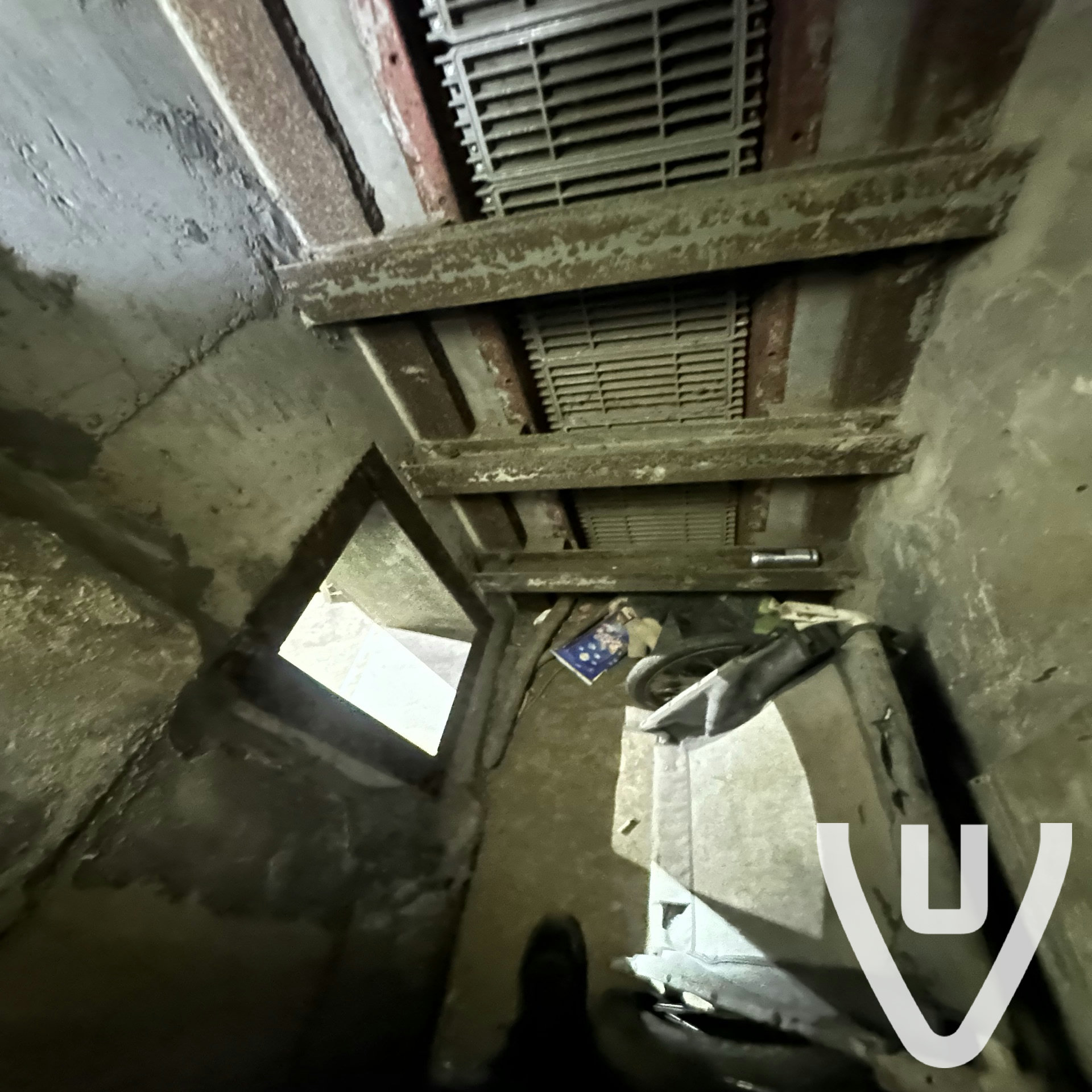 Community photo of NAVO Bunker / Radar Love Bunker in Belgium by funnytyron: Pictures of the entrance and how it looks like to enter.