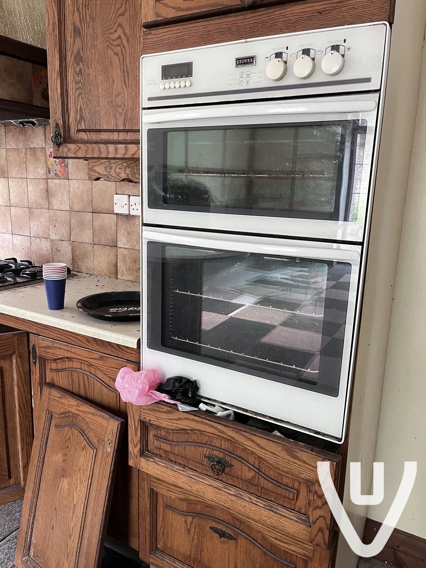 Community photo of Pembroke Farm Fouse in United Kingdom by Demi.new - Photo 2