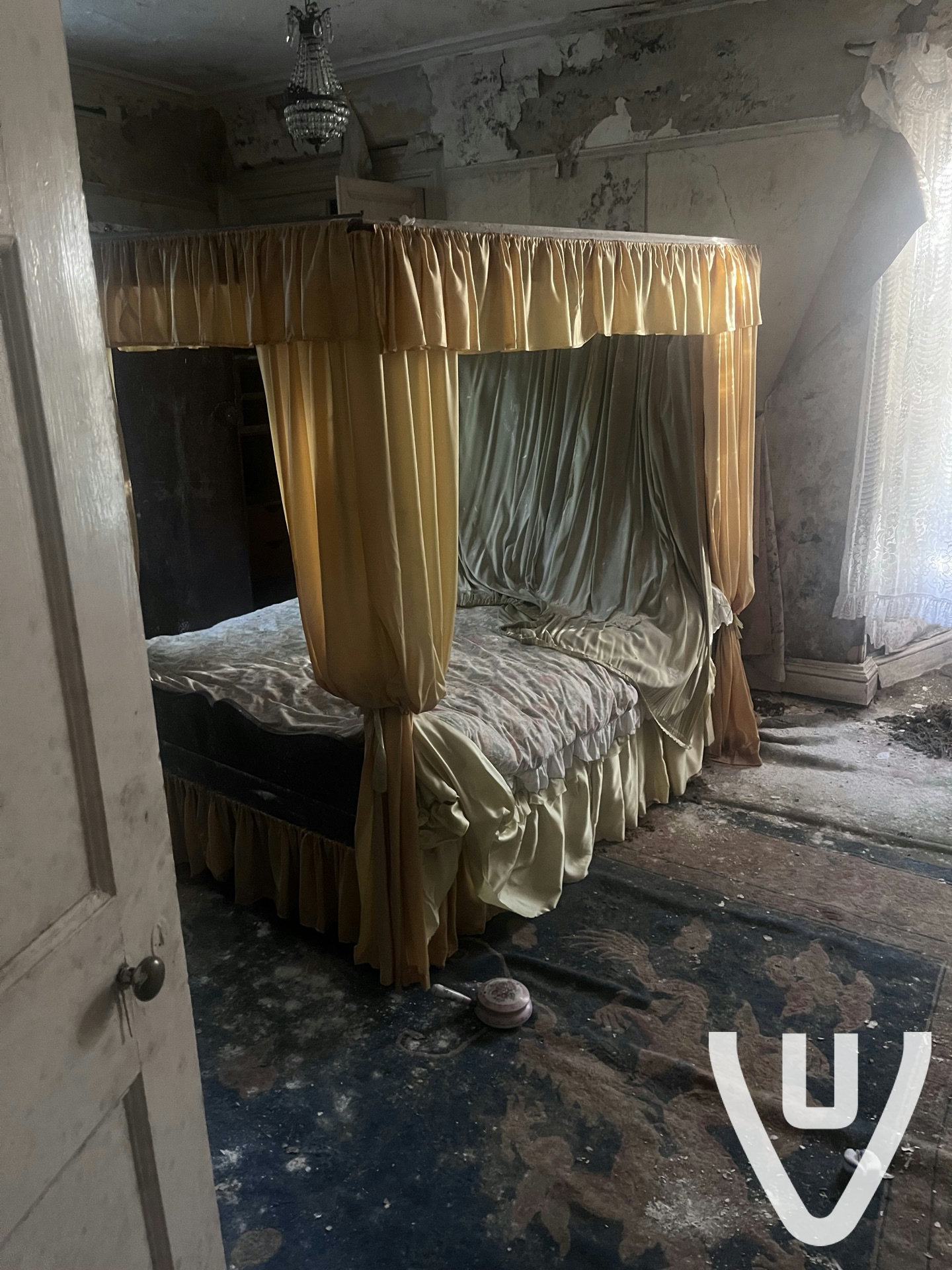 Community photo of Poets House in United Kingdom by Demi.new - Photo 1