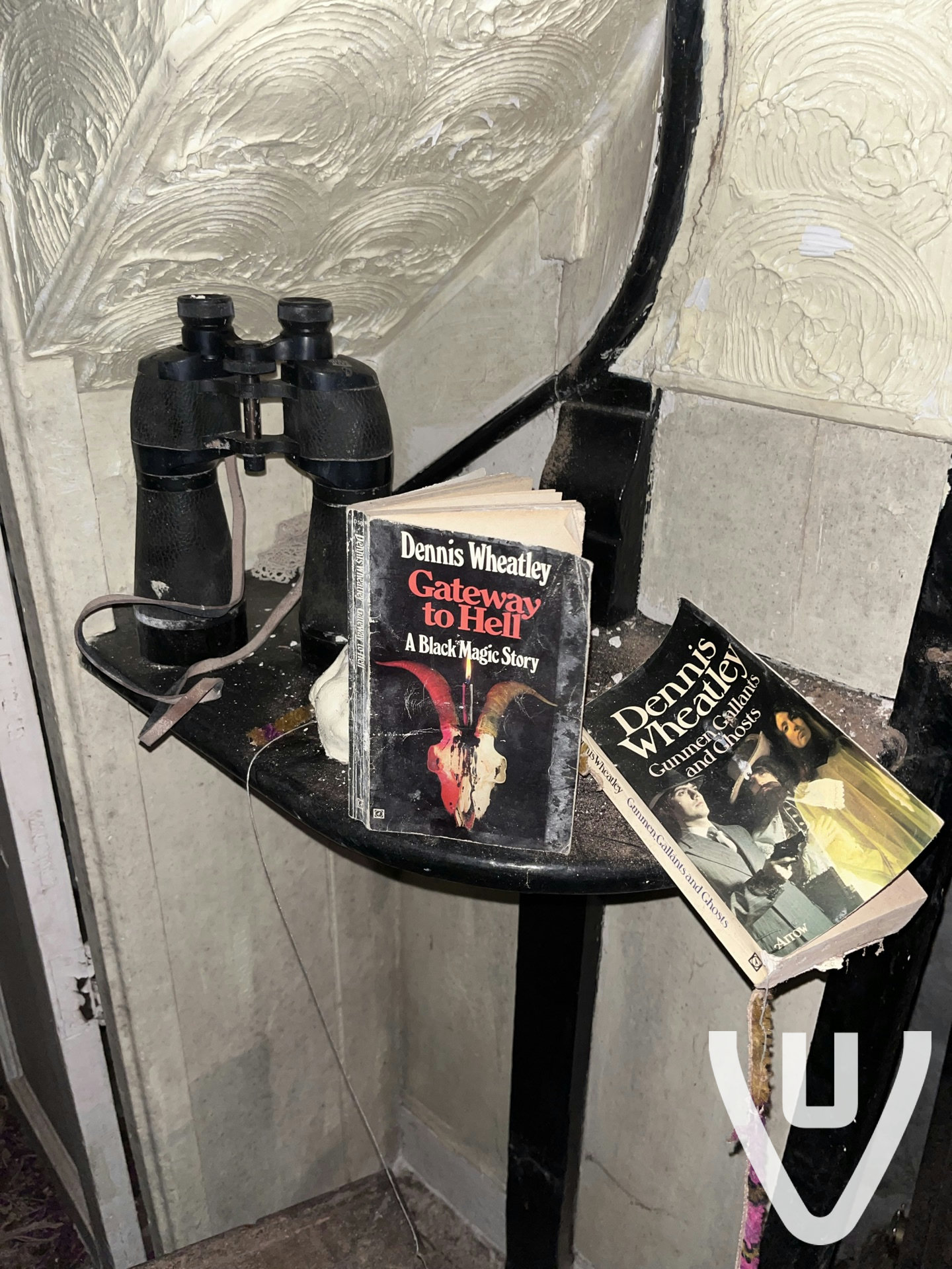 Community photo of Poets House in United Kingdom by Demi.new - Photo 5