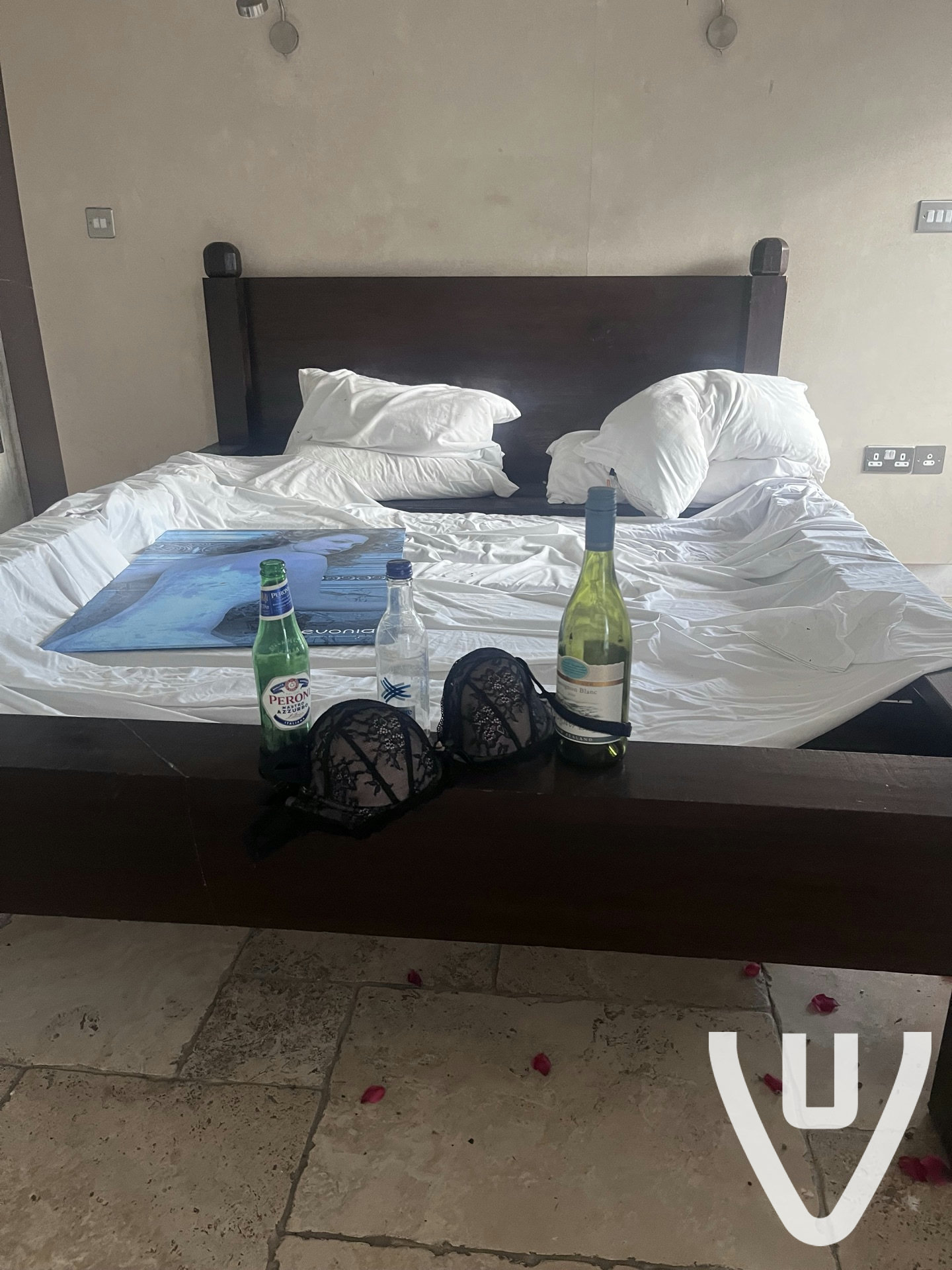 Community photo of Hotel and Spa Resort in United Kingdom by Demi.new - Photo 3