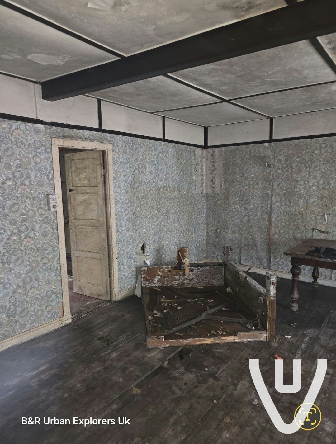 Community photo of Walters Bungalow in United Kingdom by B&R Urban Explorers Uk  - Photo 3