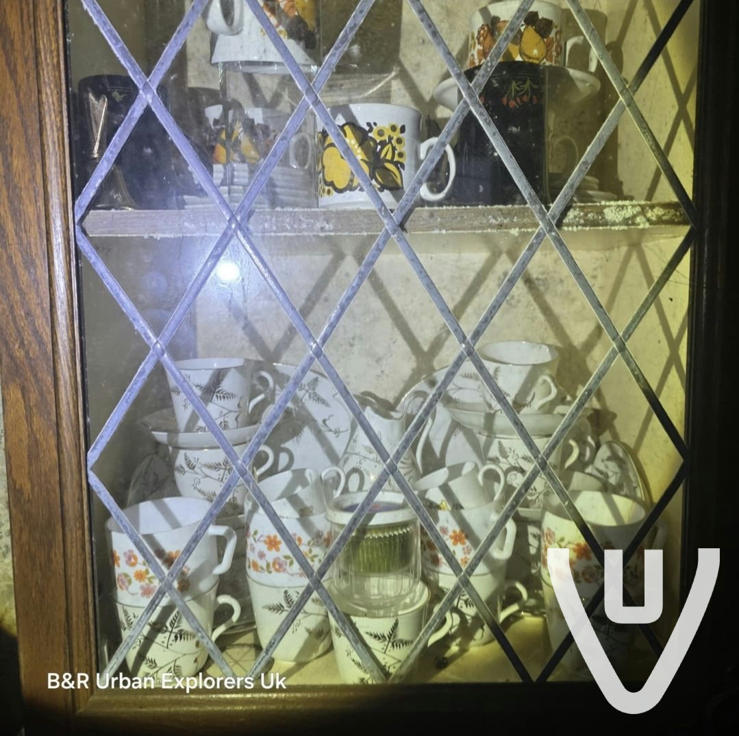 Community photo of Two houses in one street in United Kingdom by B&R Urban Explorers Uk  - Photo 5