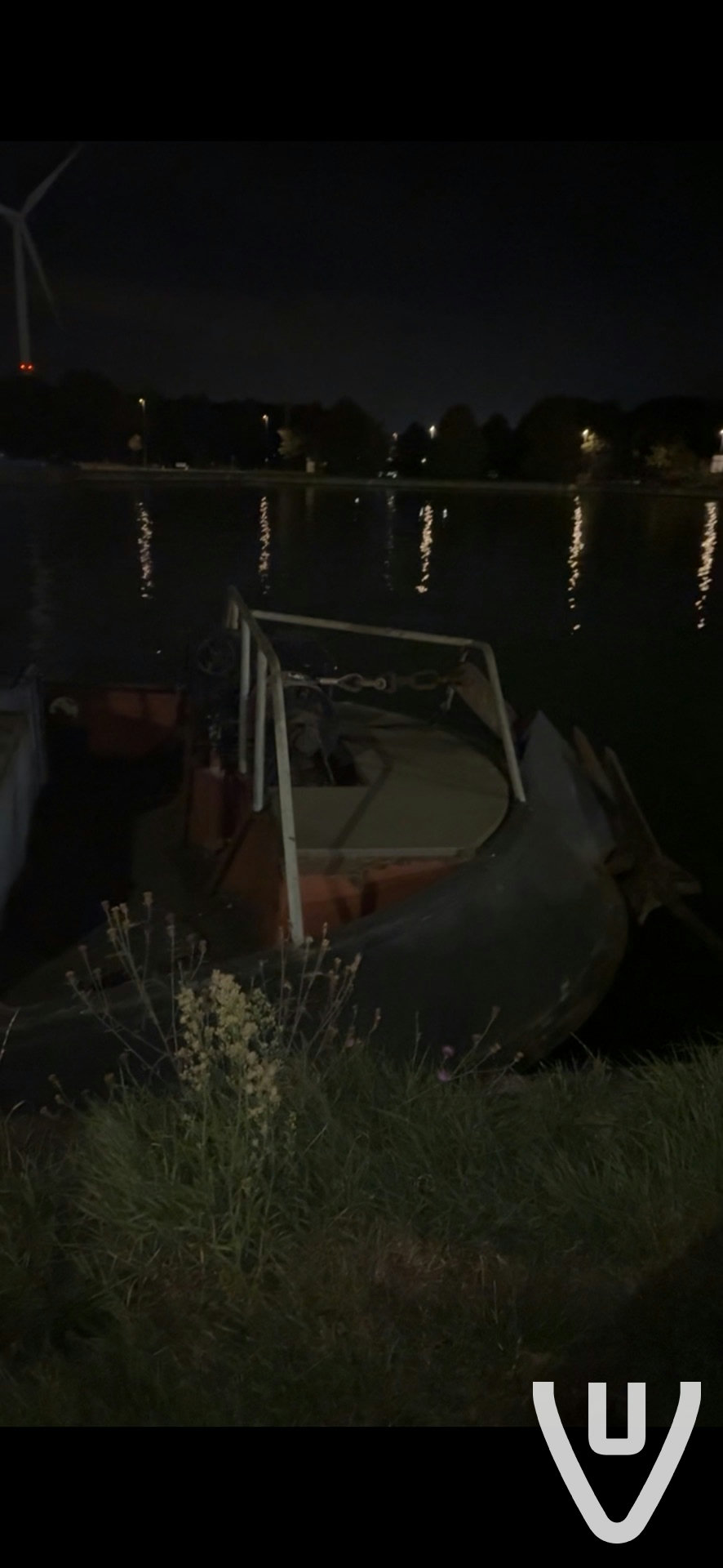 Community photo of Verlaten Binnenvaartschepen in Belgium by Nammoussa97 - Photo 1