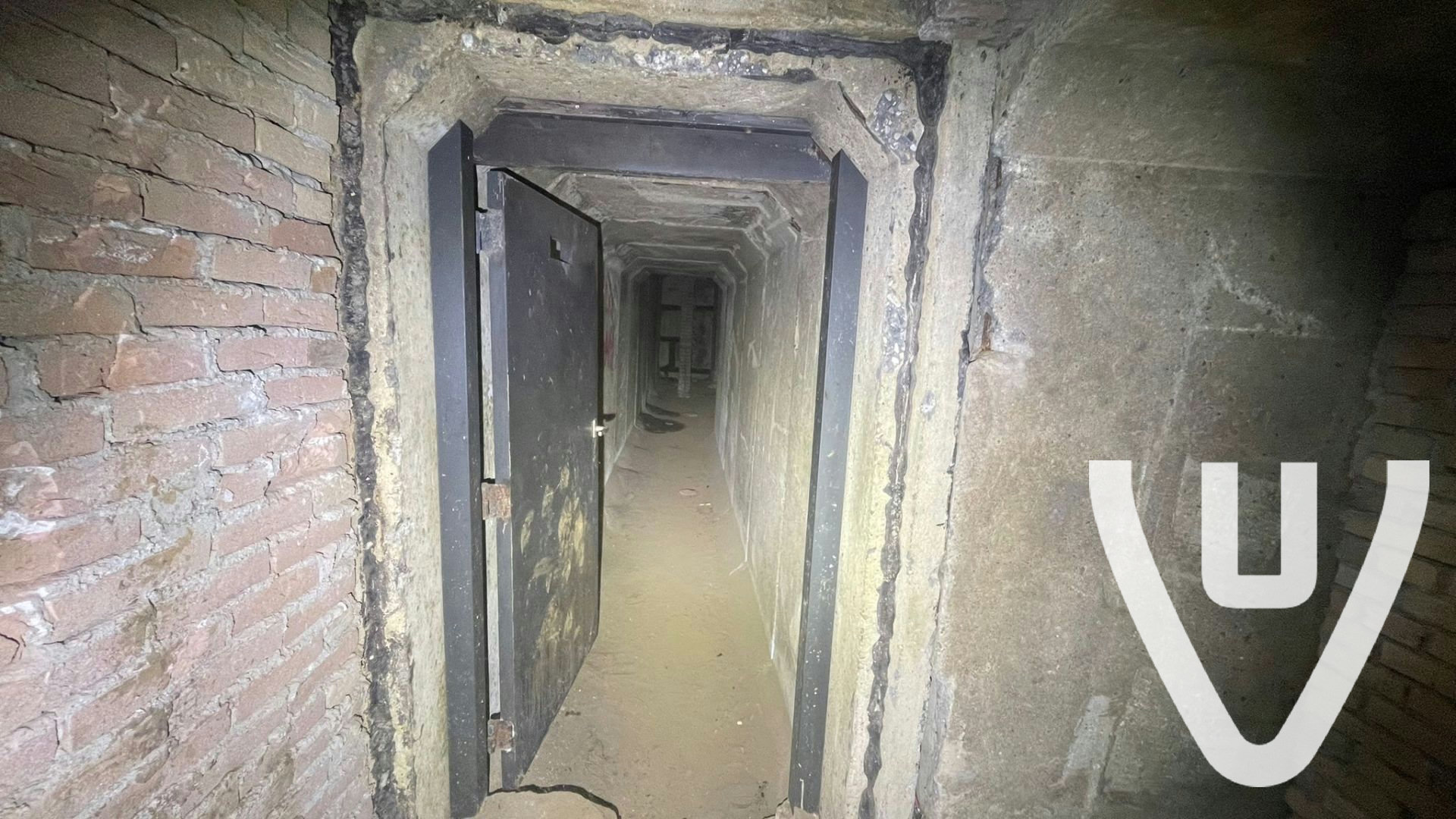 Community photo of Bunker ZW5 in Netherlands by Dutch Hunting NL: Schuilbunker ww2  gave bunker om ff te bekijken