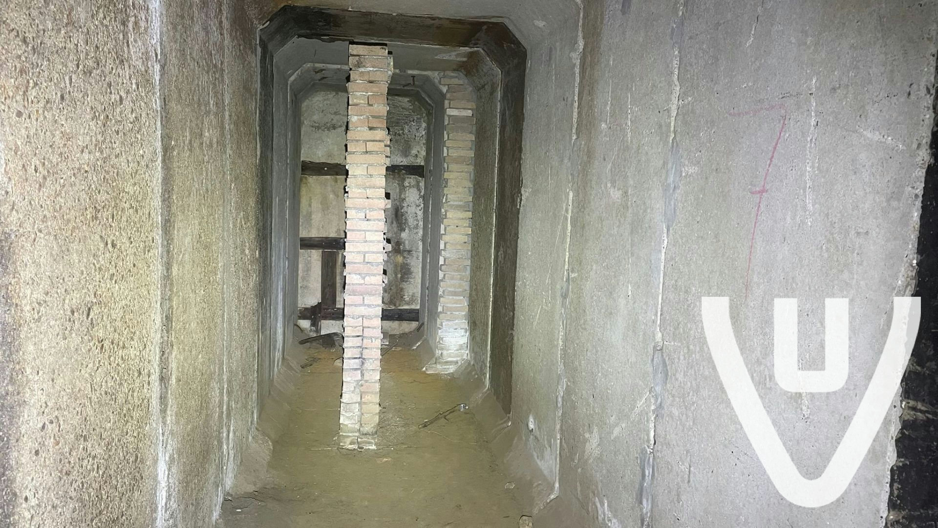 Community photo of Bunker ZW5 in Netherlands by Dutch Hunting NL: Schuilbunker ww2  gave bunker om ff te bekijken