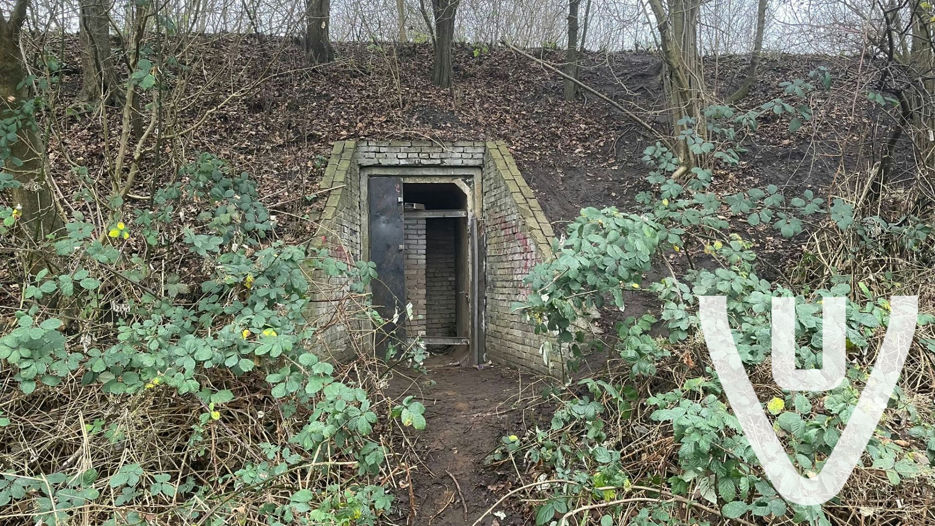 Community photo of Bunker ZW5 in Netherlands by Dutch Hunting NL: Schuilbunker ww2  gave bunker om ff te bekijken