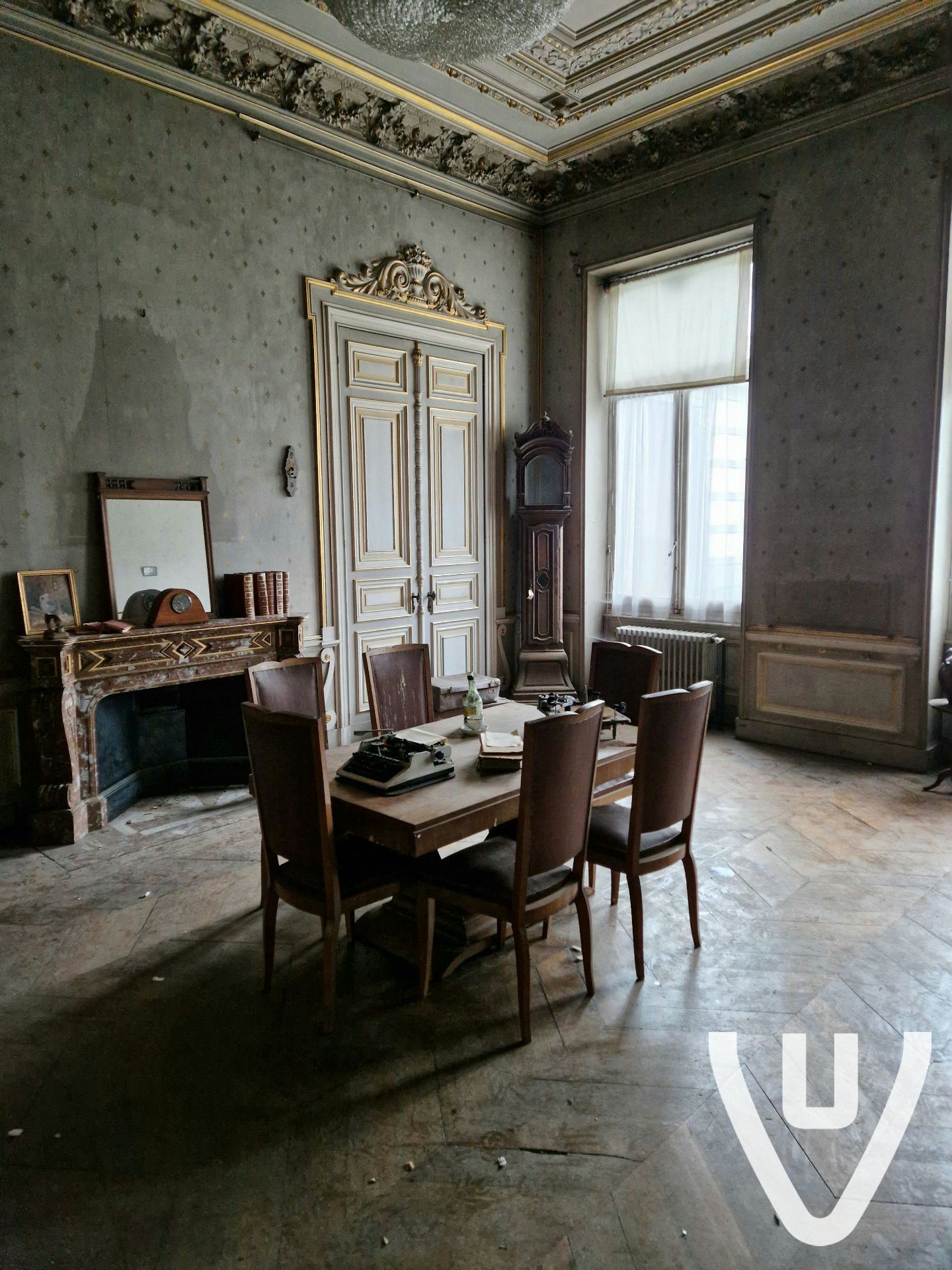 Chateau Piano
