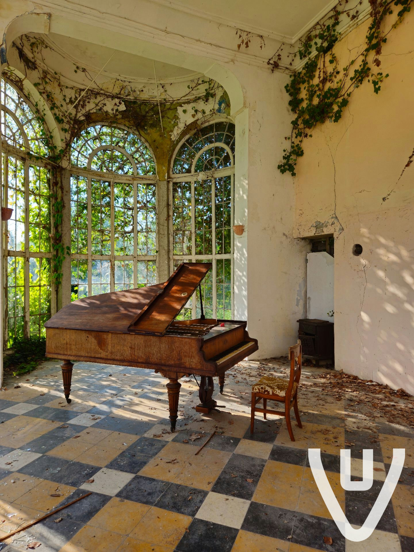 Chateau Piano