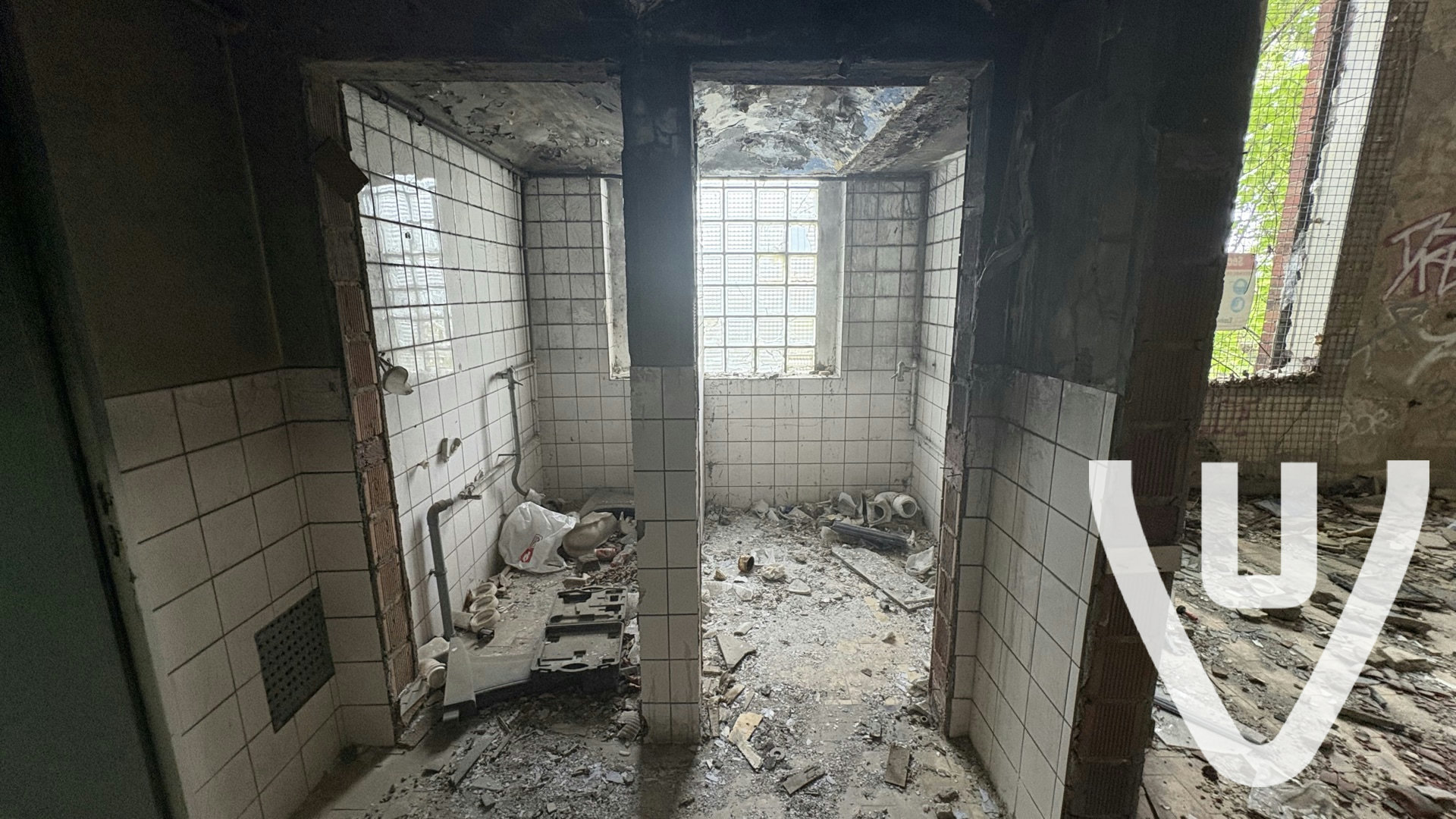 Super locatie voorral de cellen en douches zijn erg gaaf om te zien